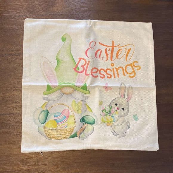 NWOT Easter Pillow Covers (4 Designs) 17-1/2 by 17-1/2 inches - Picture 4 of 4